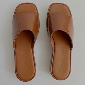 Lisa Says Gah Dakota Sandals